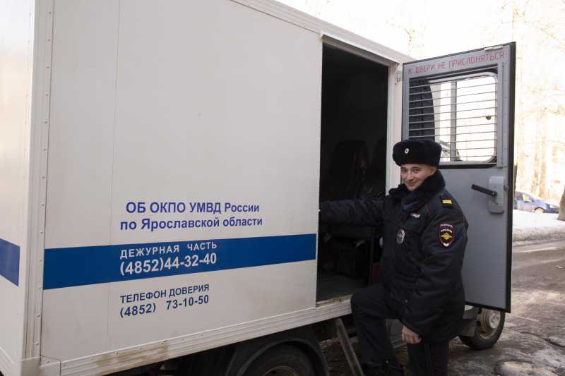 Деятельность подразделений по охране и конвоированию подозреваемых и обвиняемых в совершении преступлений