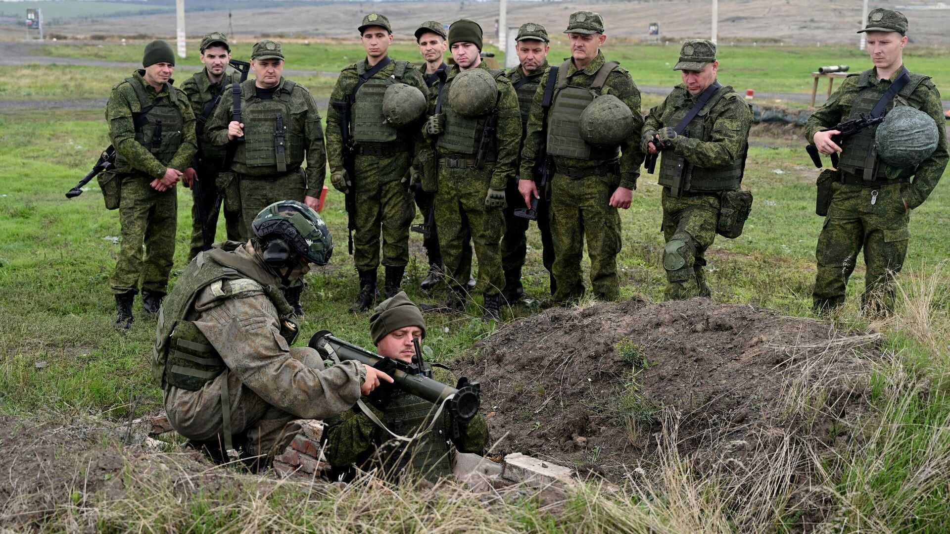 «без остановок и заминок»: как проходит боевая подготовка российских и белорусских военнослужащих — рт на русском
